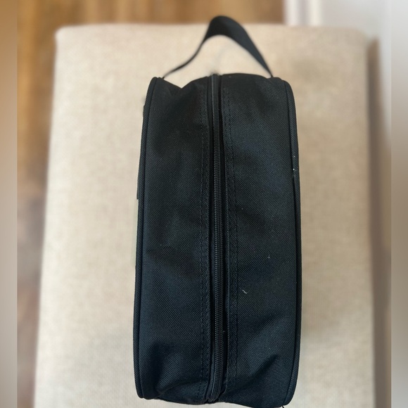 Stratus Toiletry Bag, Black - Picture 2 of 14